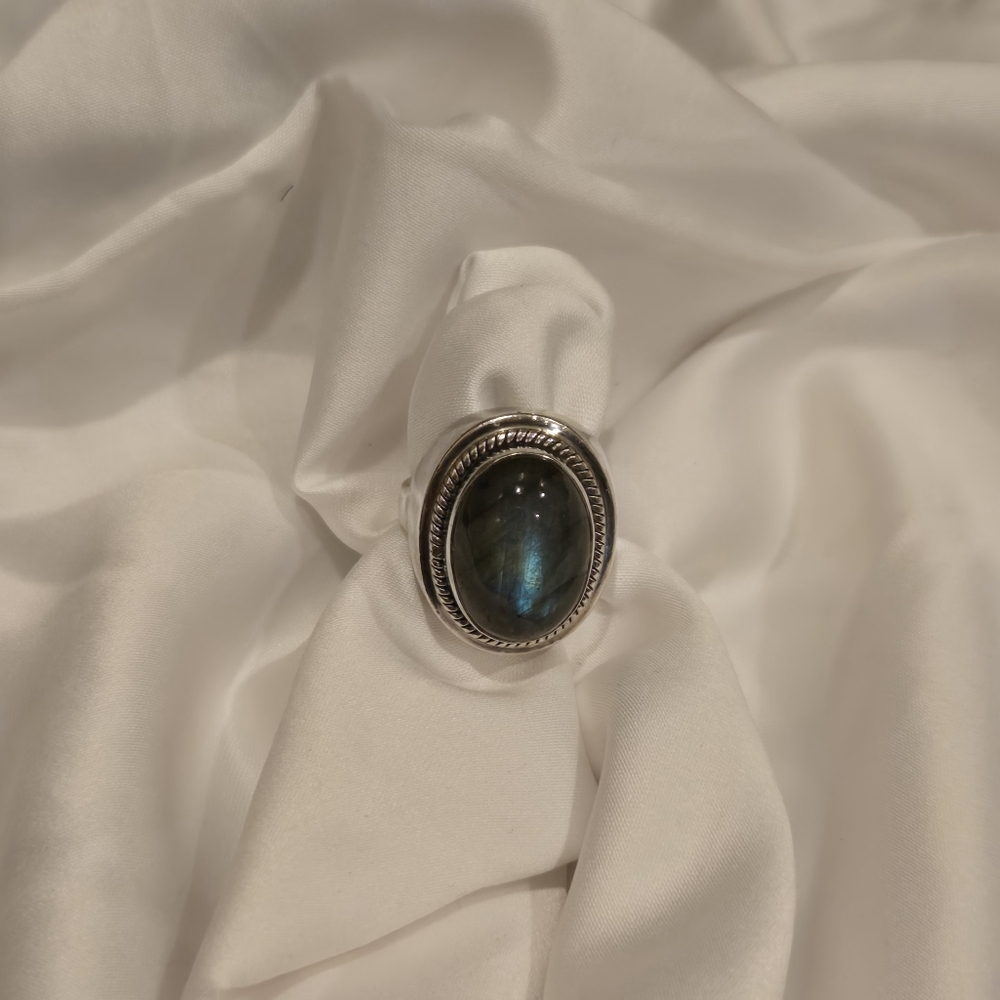 Sterling Silver Vintage Labradorite Ring